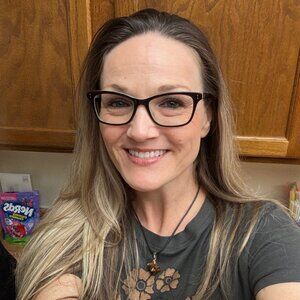 Meet your Posher, Suzanne